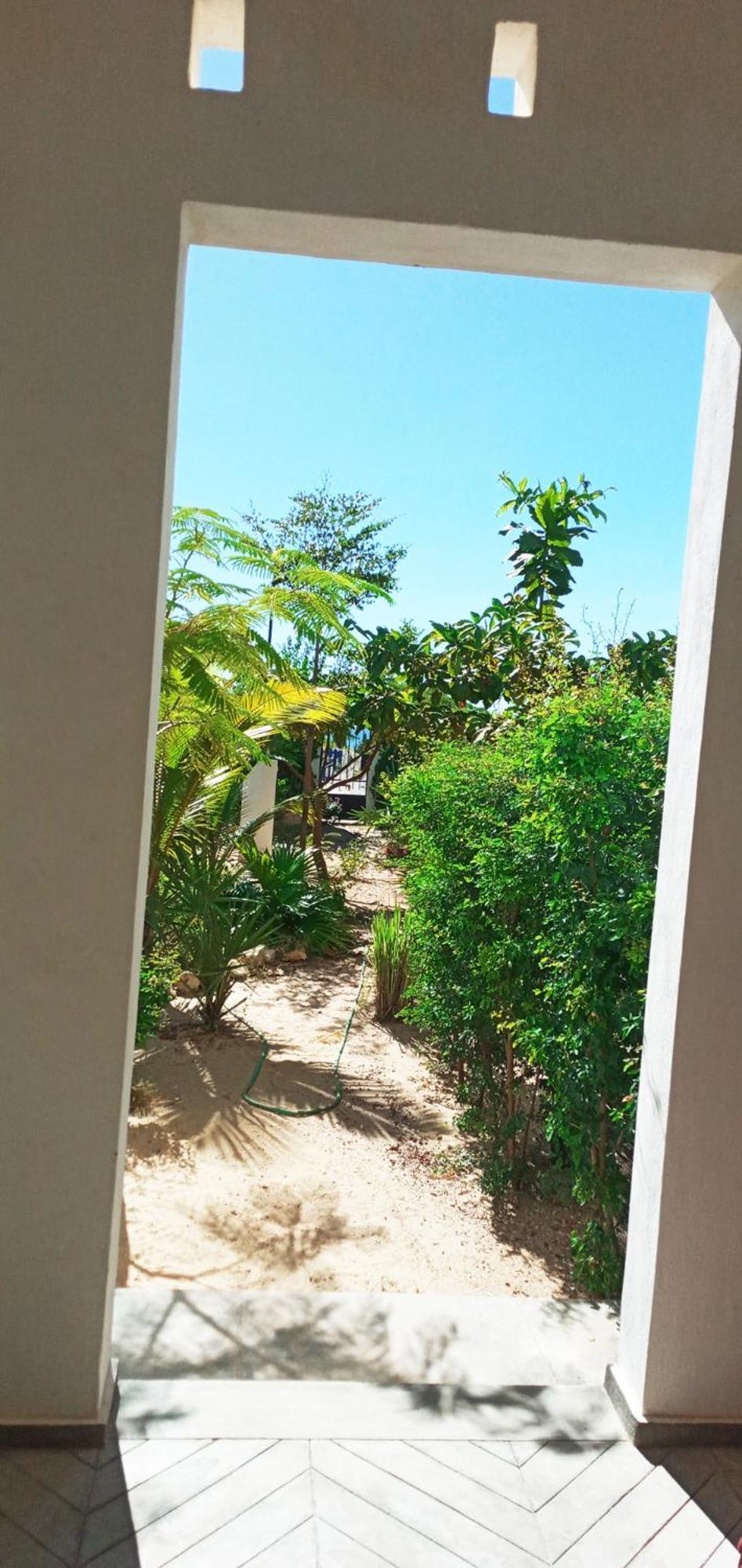 Cytyz Appart Hotel Mahajanga Exteriör bild