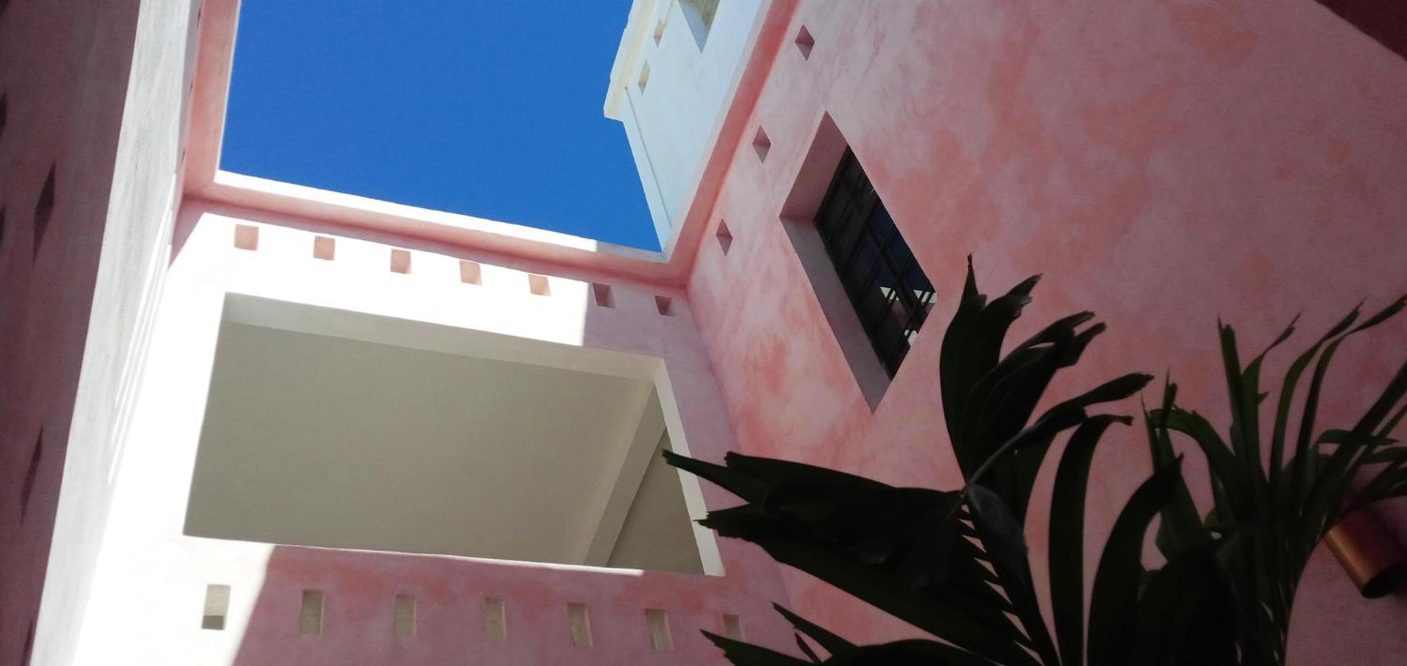 Cytyz Appart Hotel Mahajanga Exteriör bild